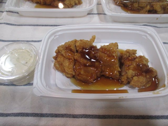 11/18(火)<br />
11時30分よりお惣菜