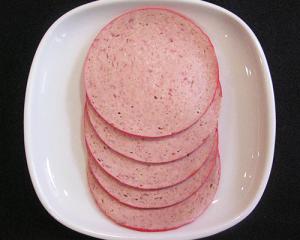 手作りコンビーフ入りソーセージ 100g(5枚)